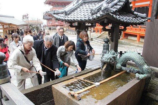 09 điều nên biết khi viếng đền thờ ở Nhật Bản | Air Tour